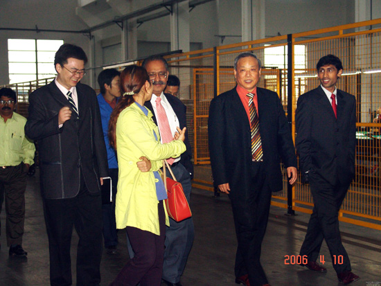 中國(guó)紡織報(bào)社長(zhǎng)遲宗君、副主編張澤華視察我司